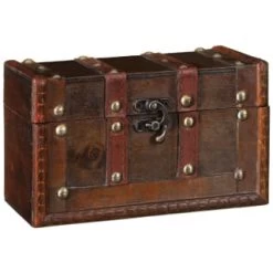 B&M Wooden Storage Chest